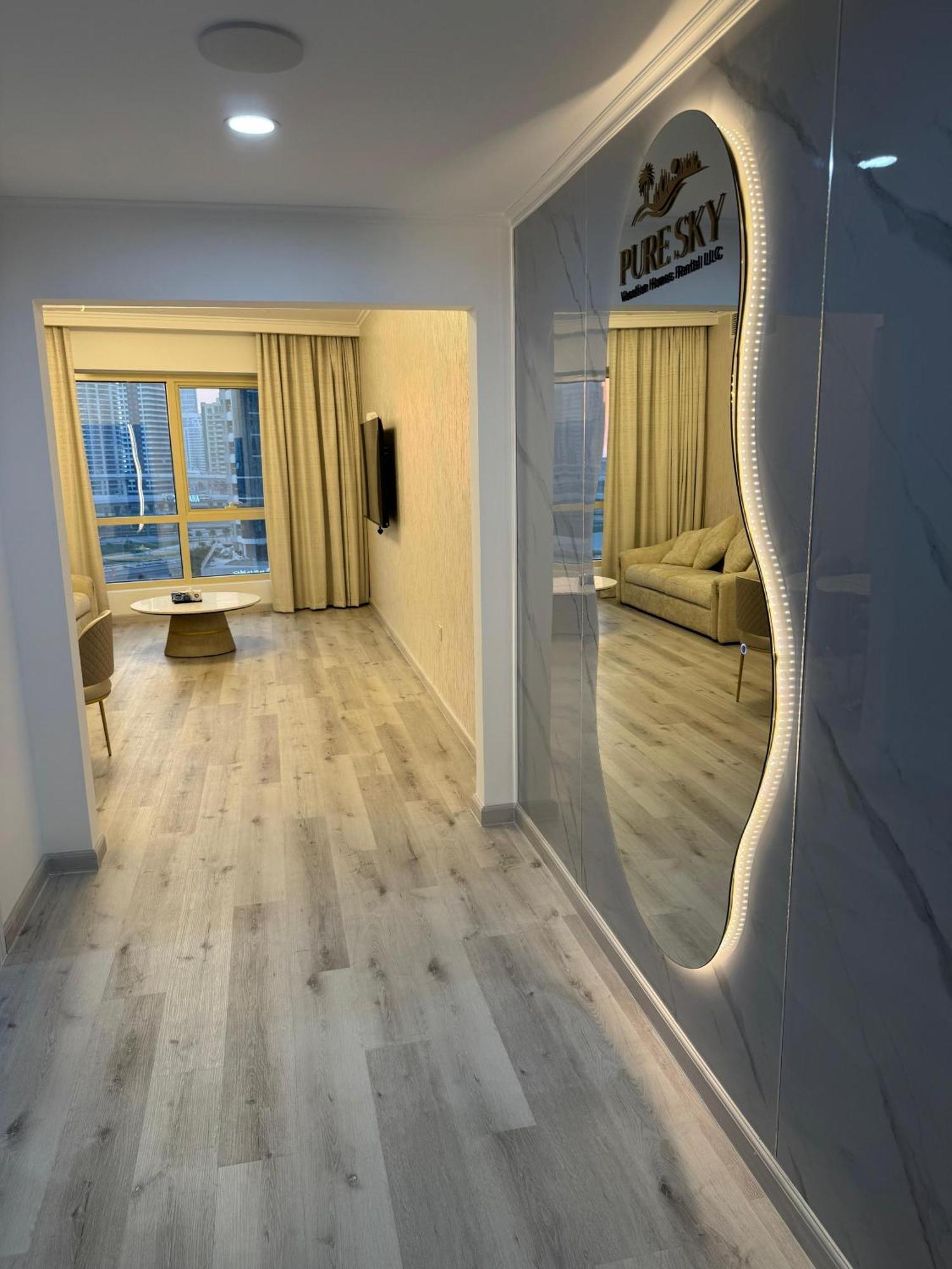Apartment Icon Tower 1 , Jlt 1bhk *