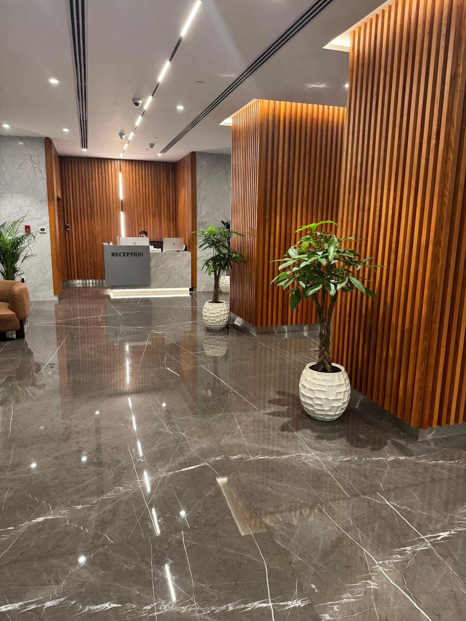 Icon Tower 1 , Jlt 1bhk *